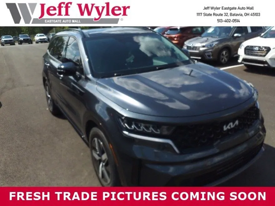 2022 Kia Sorento S photo 1
