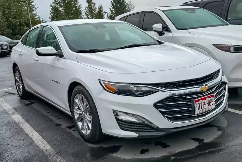 2024 Chevrolet Malibu 1LT photo 1