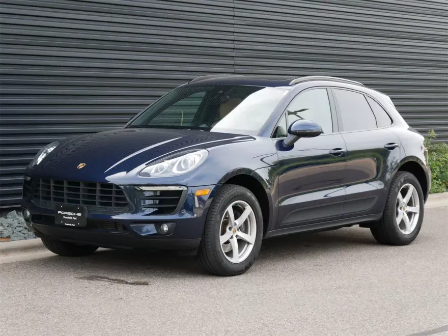 2018 Porsche Macan photo 1
