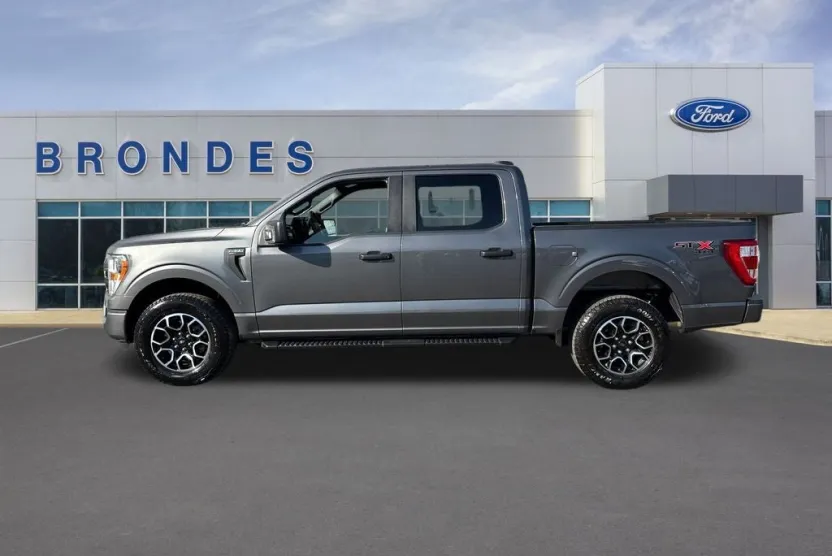 2022 Ford F-150 XL photo 1