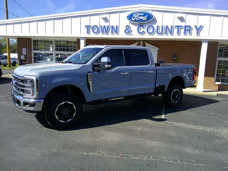 2026 Ford F-250 King Ranch photo 1