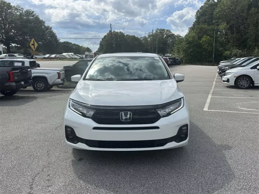 2026 Honda Odyssey Touring photo 1