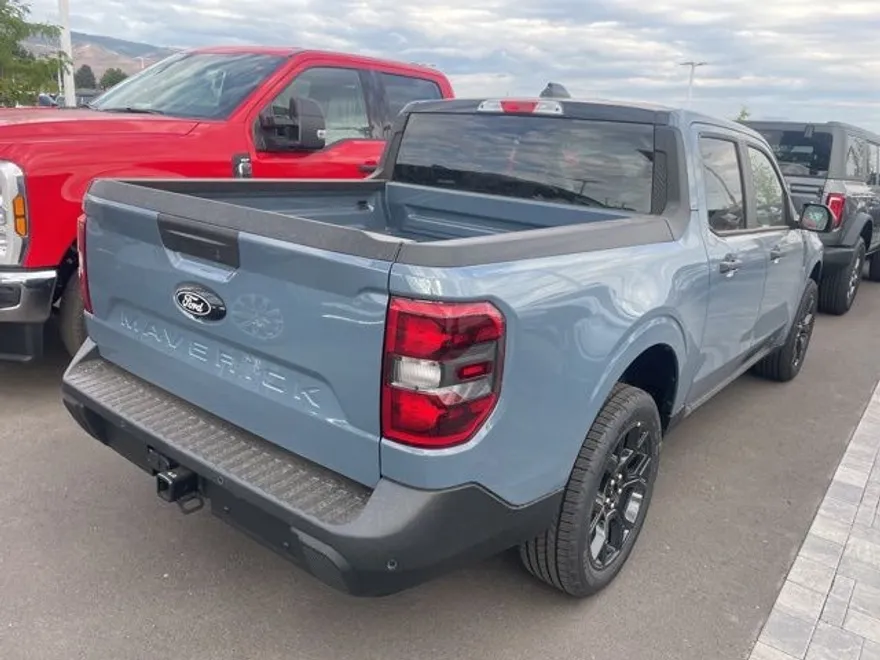 2025 Ford Maverick XLT photo 1