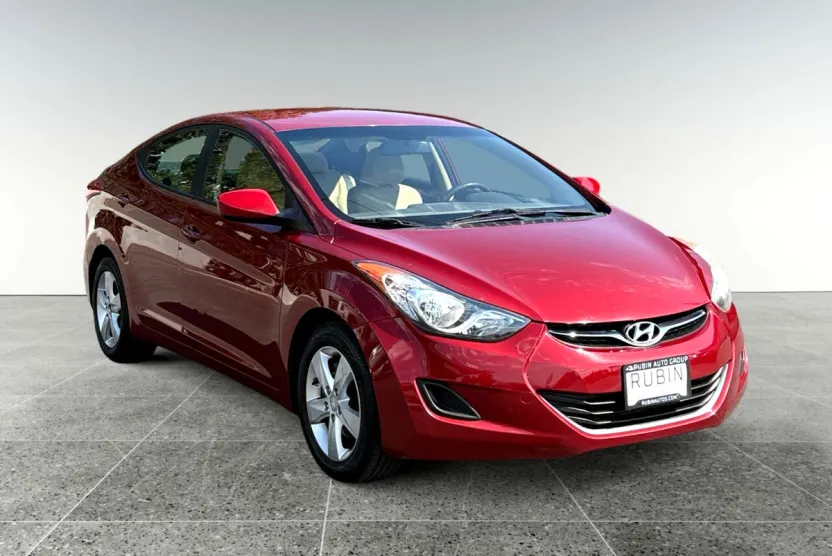 2011 Hyundai Elantra GLS photo 1