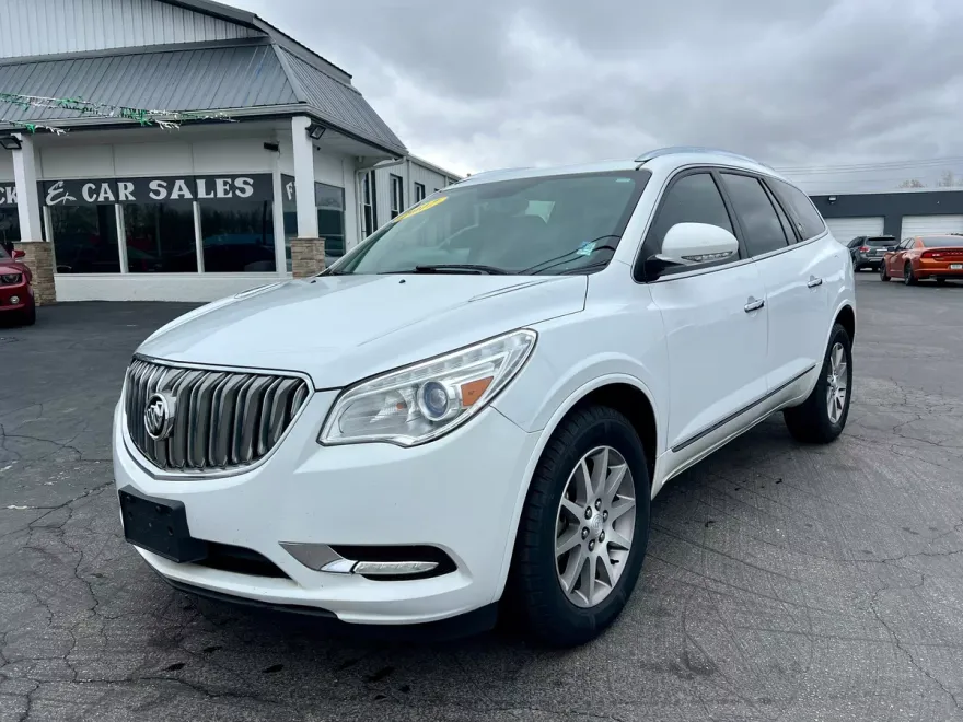 2017 Buick Enclave Leather photo 1