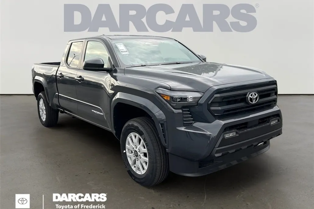2025 Toyota Tacoma SR5 4x4 Double Cab photo 1