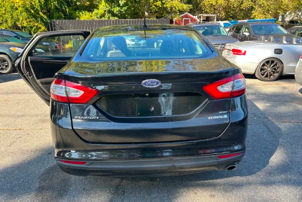 2014 Ford Fusion Hybrid SE photo 1