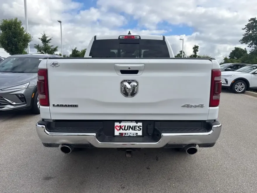 2023 Ram 1500 Laramie photo 1