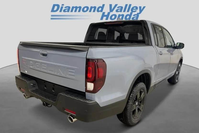 2025 Honda Ridgeline Black Edition photo 1