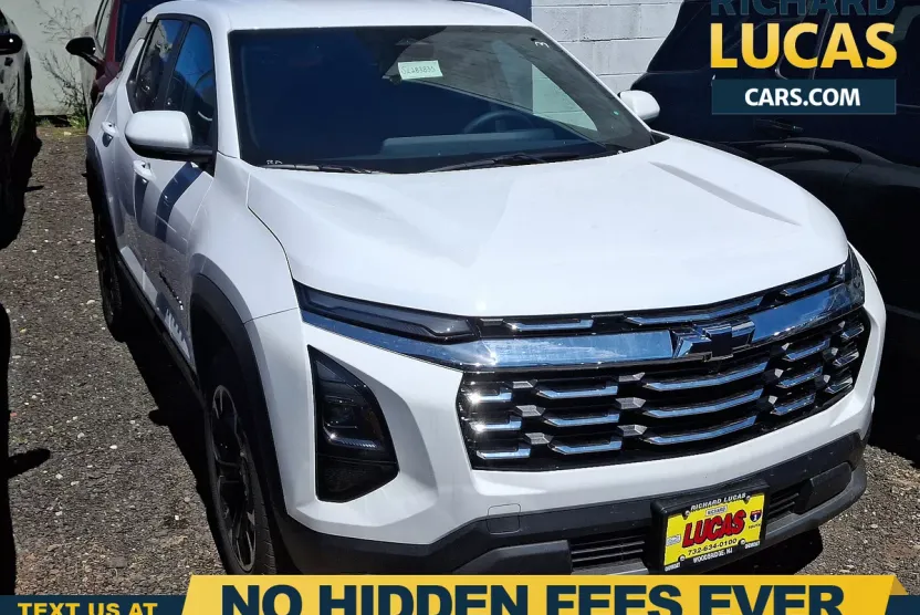 2025 Chevrolet Equinox LT photo 1