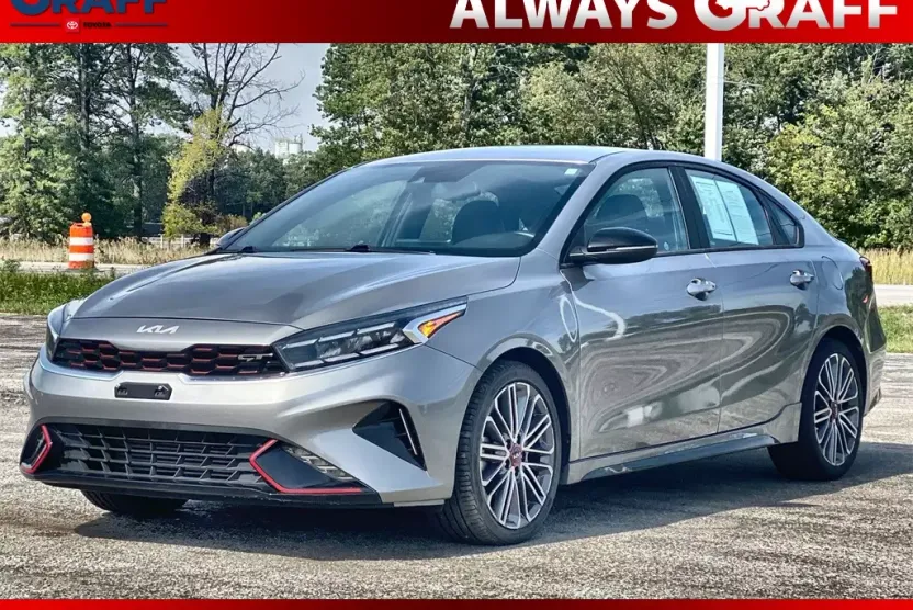 2022 Kia Forte GT photo 1