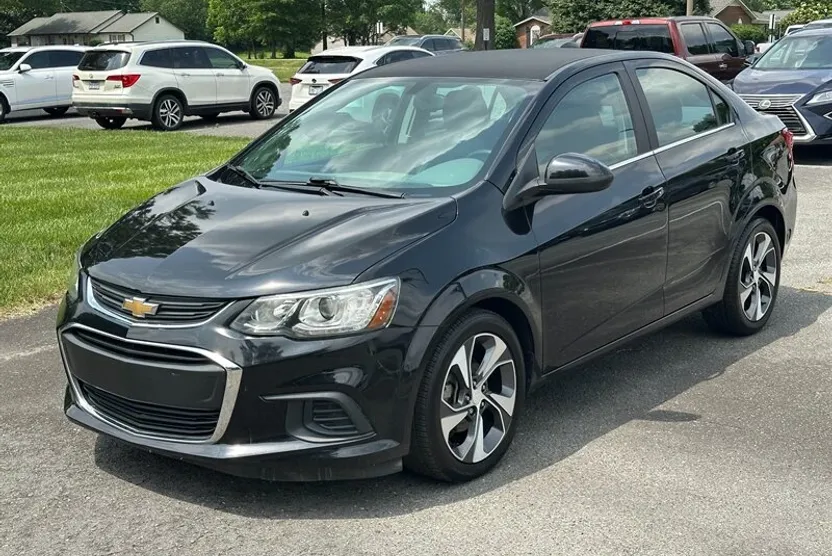 2017 Chevrolet Sonic Premier photo 1