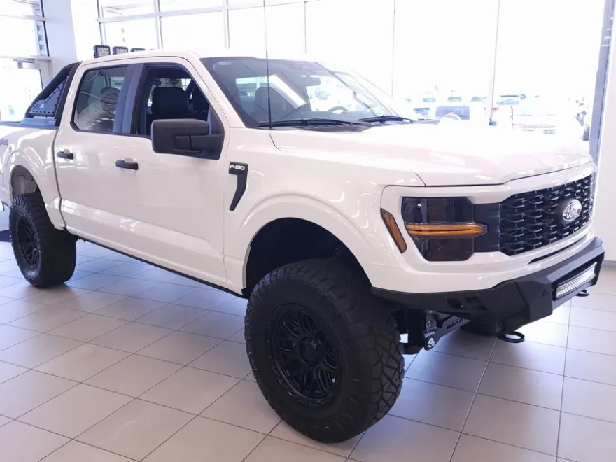 2025 Ford F-150 STX photo 1