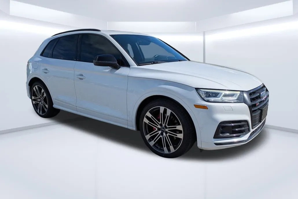 2020 Audi SQ5 Prestige photo 1