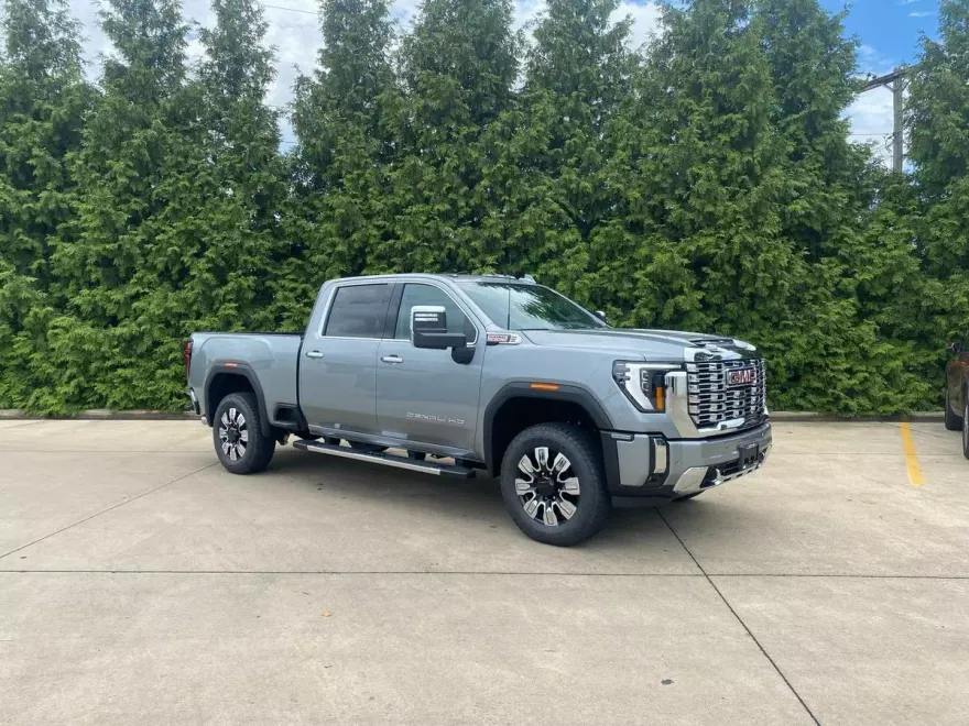 2025 Gmc Sierra 2500 HD Denali photo 1