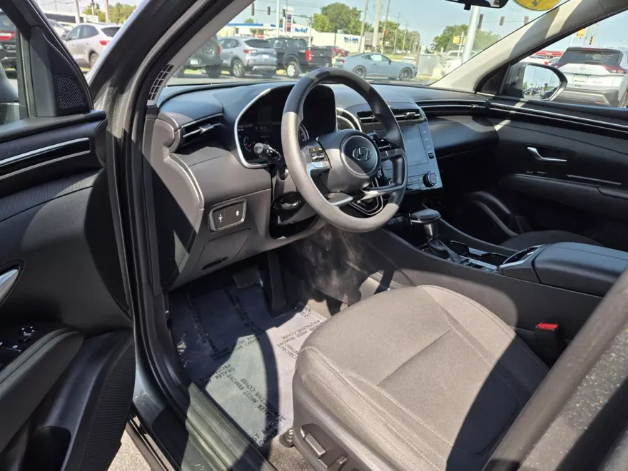 2022 Hyundai Tucson SEL photo 1