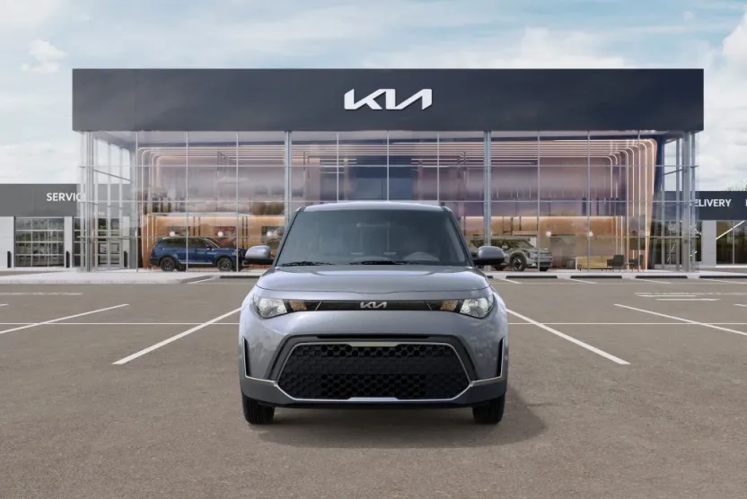 2025 Kia Soul LX photo 1