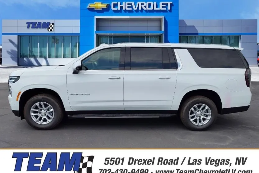 2025 Chevrolet Suburban LT photo 1