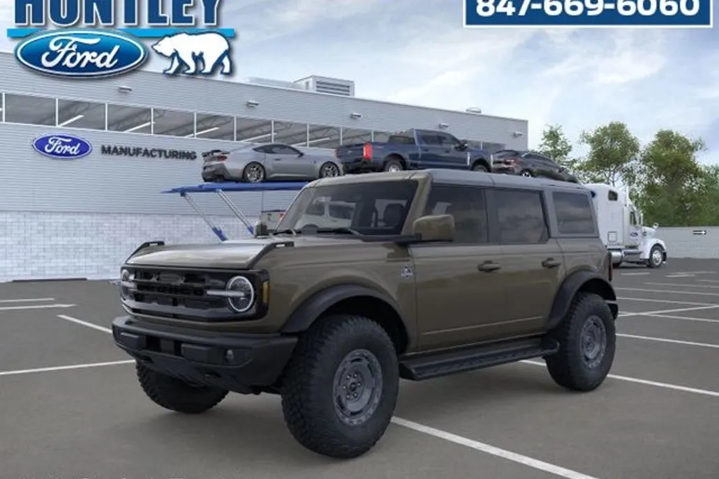 2025 Ford Bronco Outer Banks photo 1