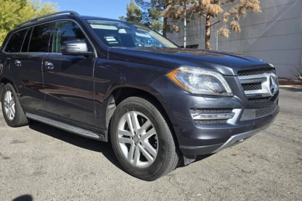 2016 Mercedes Benz GL 450 photo 1