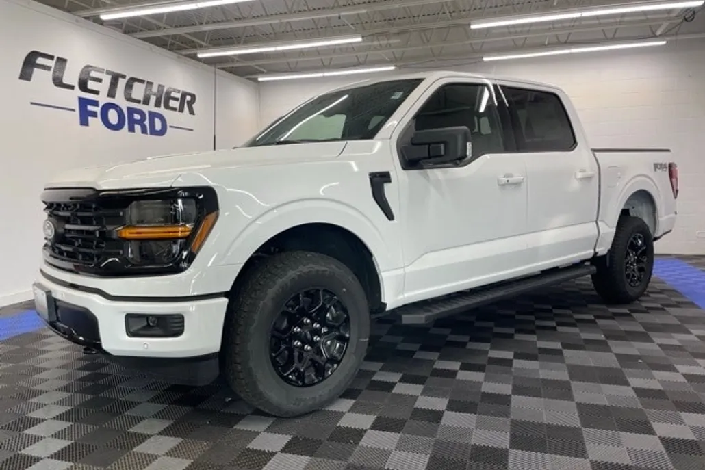 2025 Ford F-150 XLT photo 1