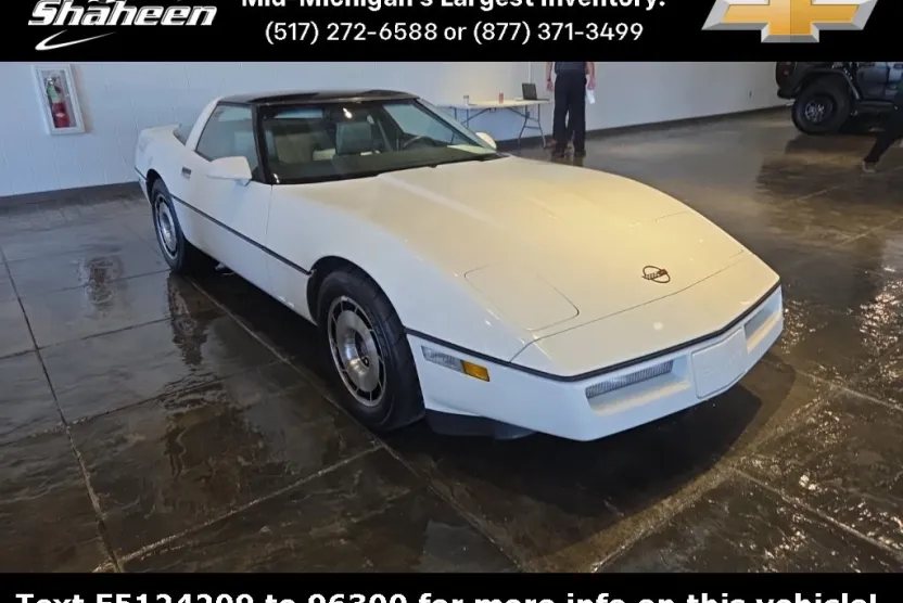 1985 Chevrolet Corvette photo 1