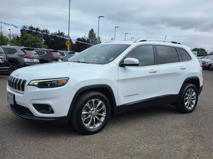 2019 Jeep Cherokee Latitude photo 1