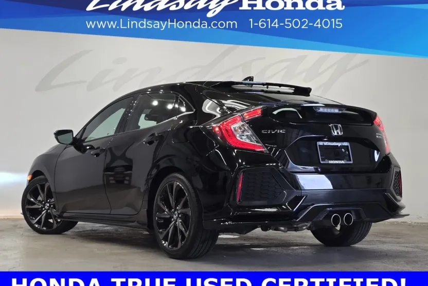 2019 Honda Civic Sport Touring photo 1