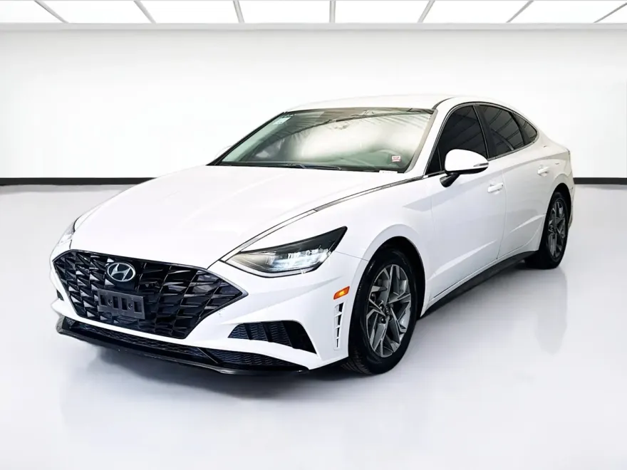 2020 Hyundai Sonata SEL photo 1