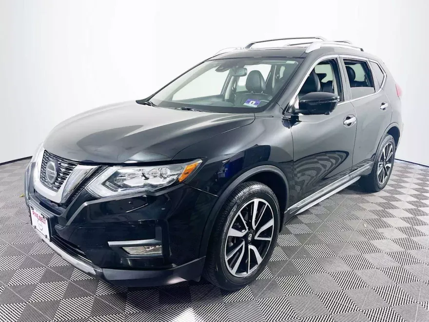 2019 Nissan Rogue SL photo 1
