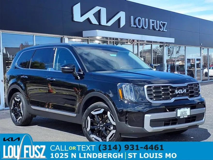 2023 Kia Telluride S photo 1