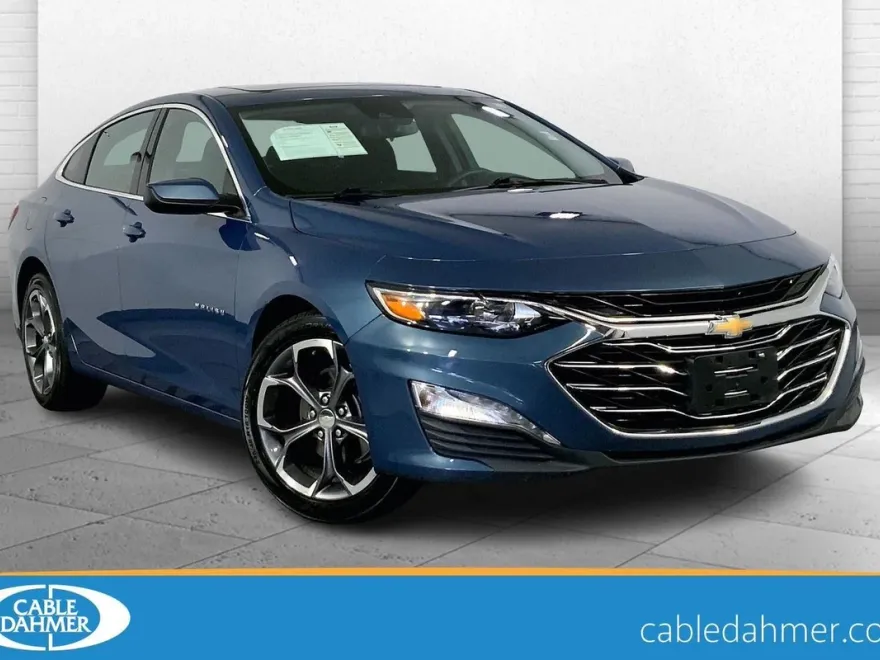 2024 Chevrolet Malibu 1LT photo 1