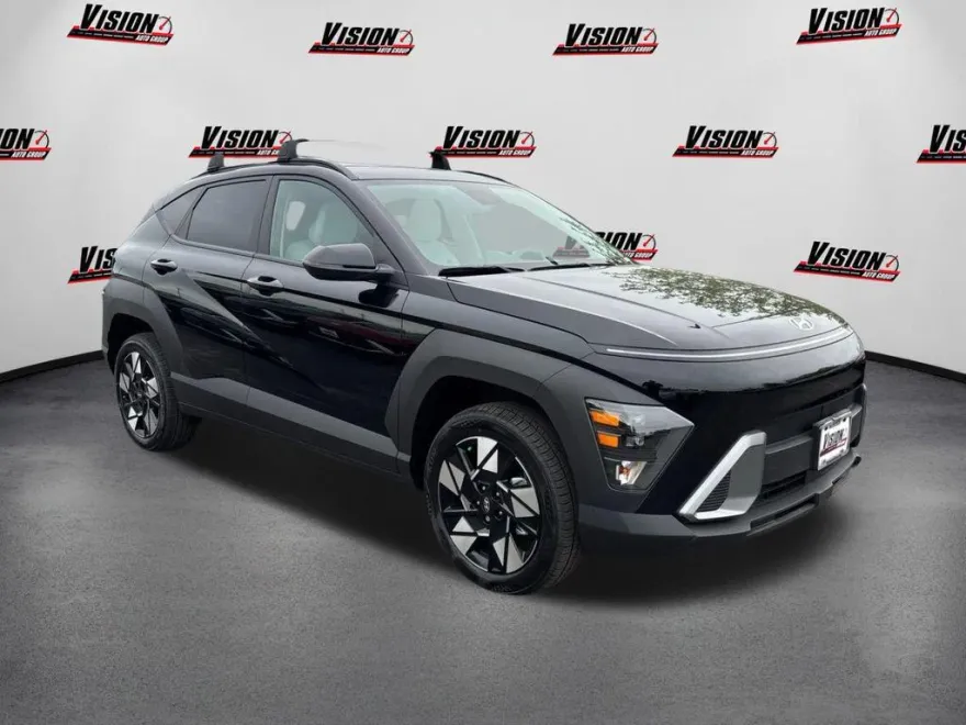 2025 Hyundai Kona SEL photo 1