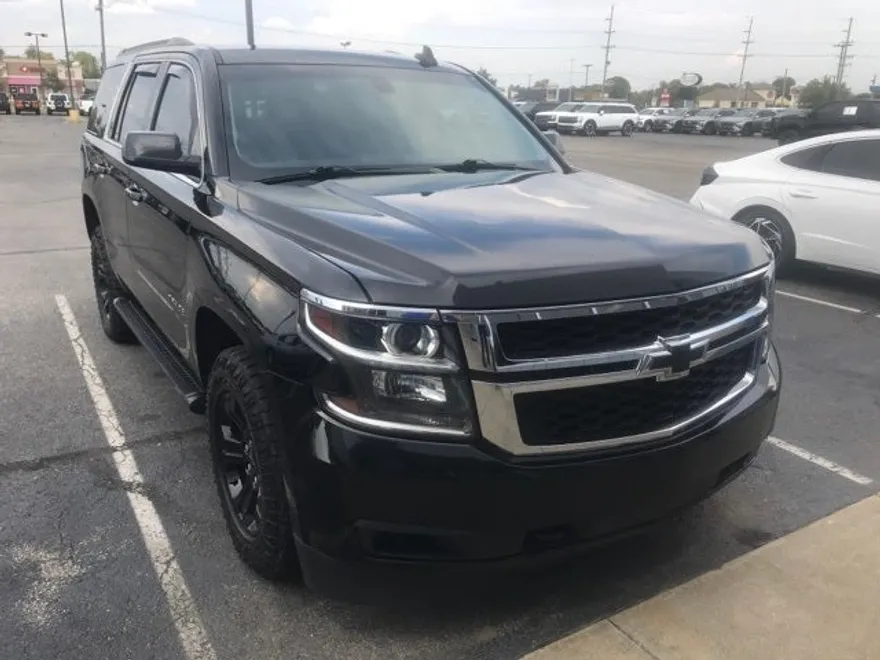 2019 Chevrolet Tahoe LS photo 1