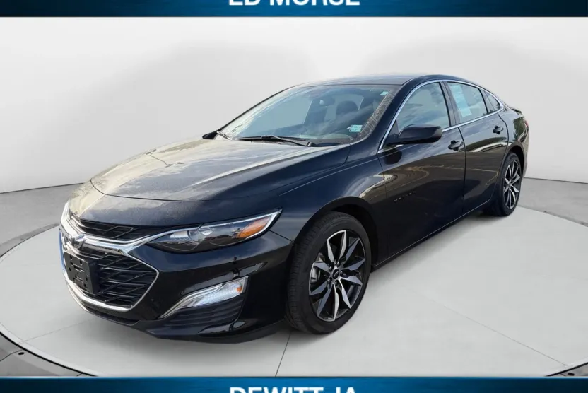 2024 Chevrolet Malibu RS photo 1