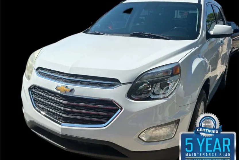 2017 Chevrolet Equinox LT photo 1