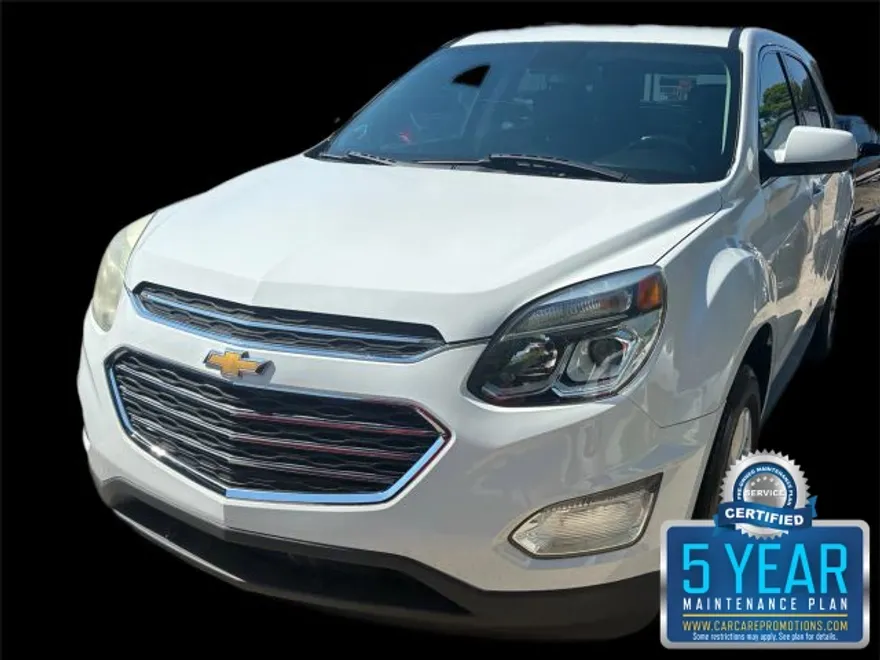 2017 Chevrolet Equinox LT photo 1