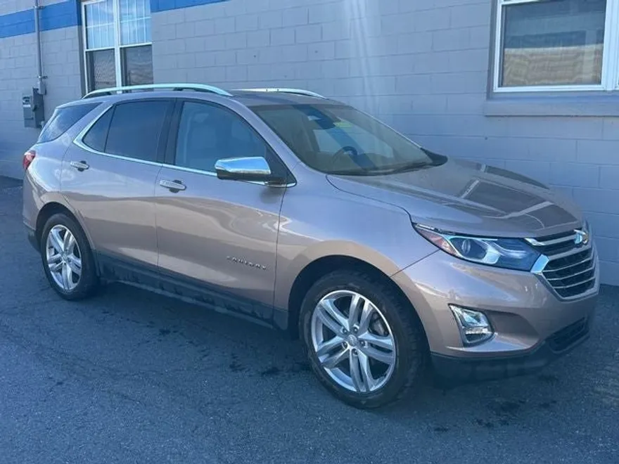 2019 Chevrolet Equinox Premier photo 1
