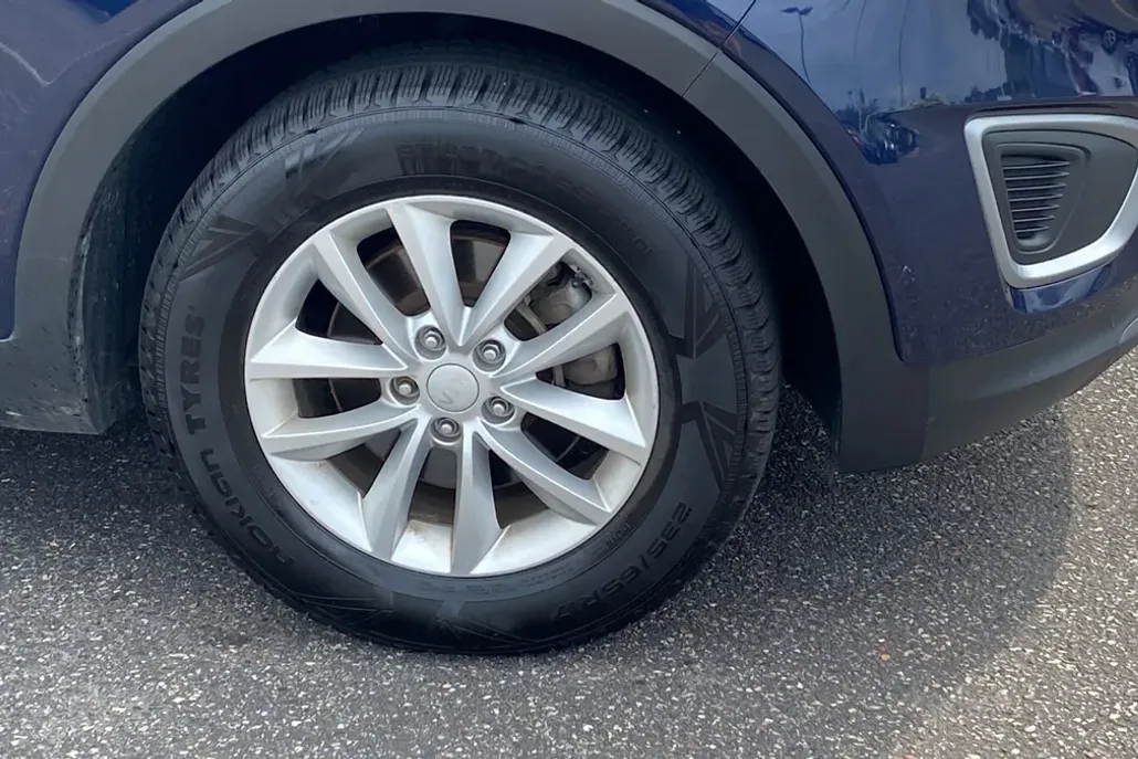 2018 Kia Sorento LX photo 1