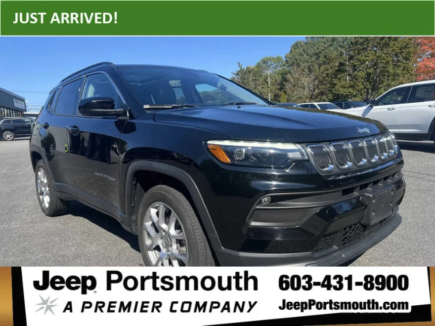 2022 Jeep Compass Latitude Lux photo 1