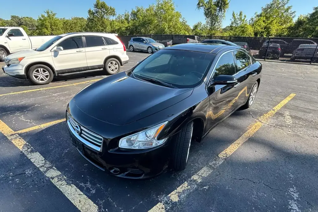 2014 Nissan Maxima SV photo 1
