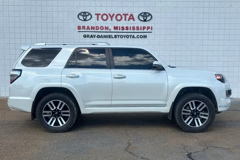 2023 Toyota 4Runner Limited photo 1