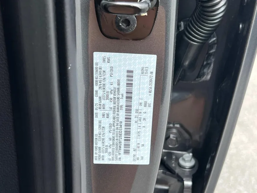 2025 Ford F-250 Lariat photo 25