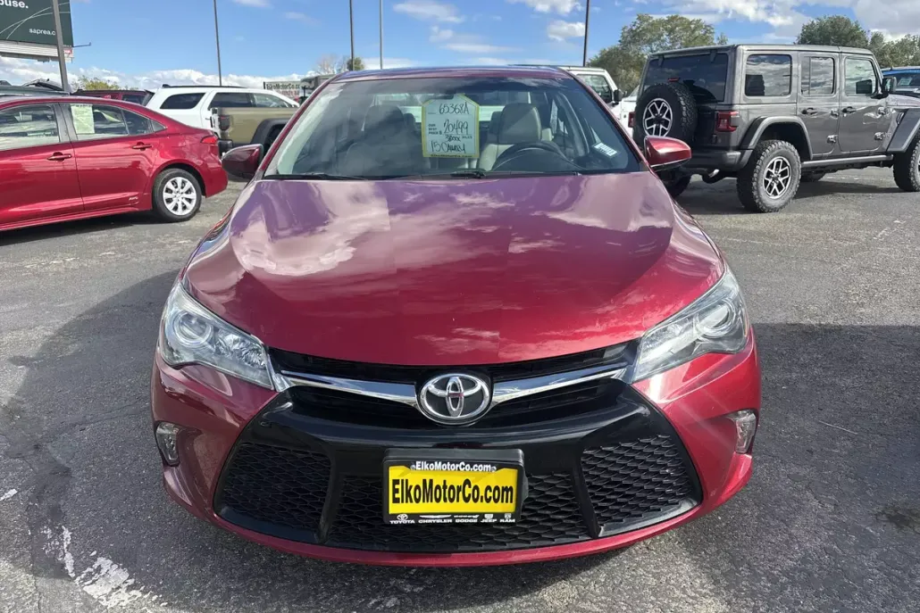 2015 Toyota Camry photo 1