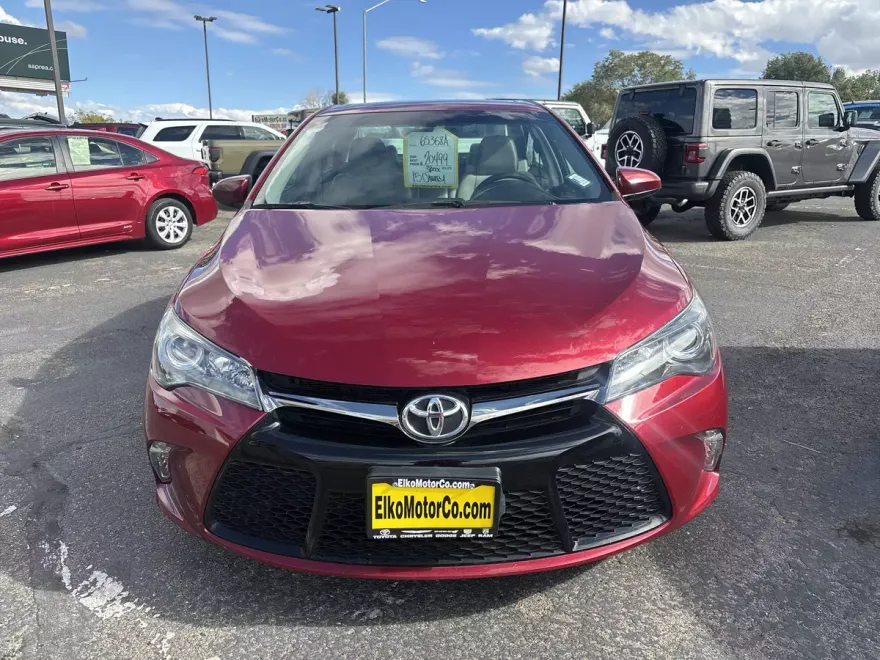 2015 Toyota Camry photo 1