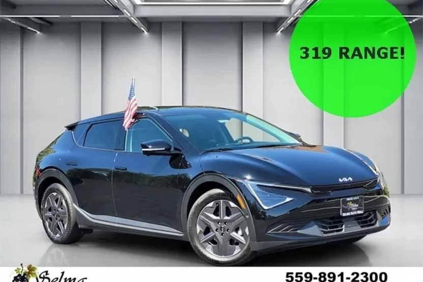 2025 Kia EV6 Light photo 1