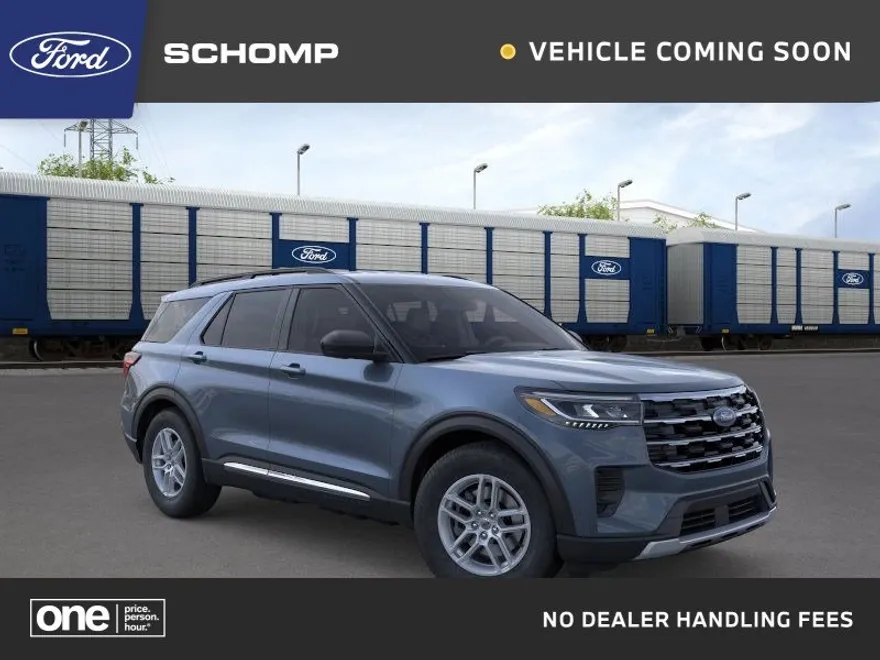 2025 Ford Explorer photo 1