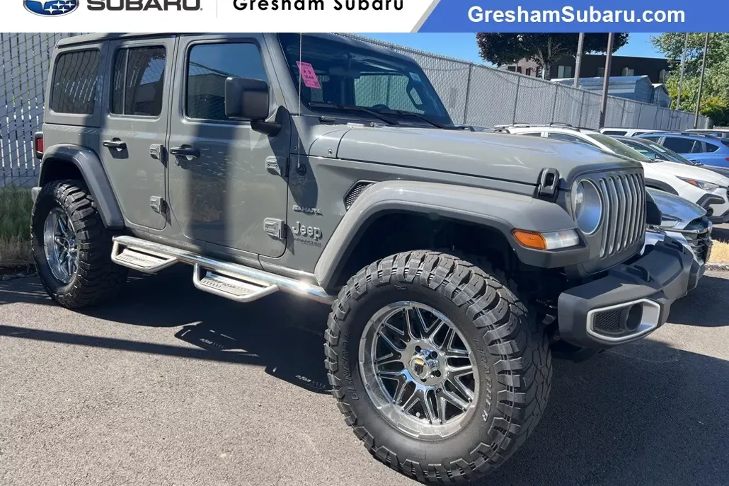 2020 Jeep Wrangler Unlimited Sahara photo 1