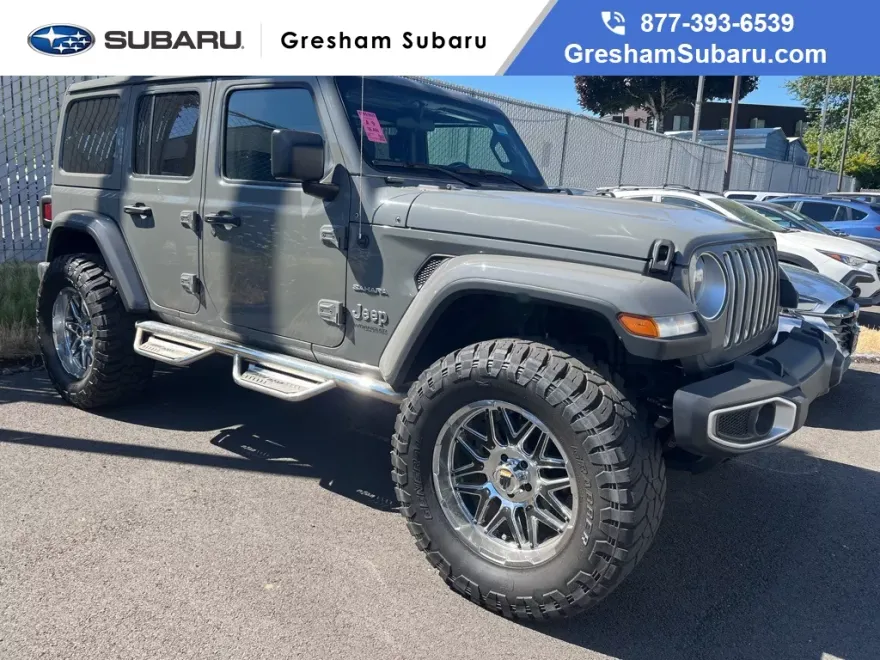 2020 Jeep Wrangler Unlimited Sahara photo 1
