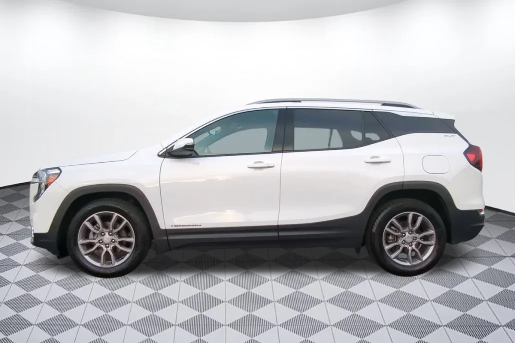 2023 Gmc Terrain SLT photo 1